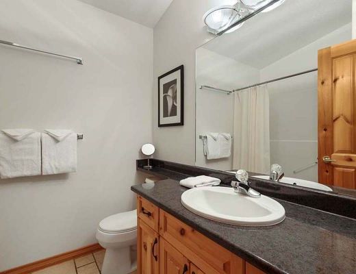 Snow Creek Village #19 - 2 Bdrm - Sun Peaks (TM)