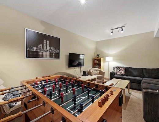 Snow Creek Village #21 - 3 Bdrm + Den HT - Sun Peaks (TM)