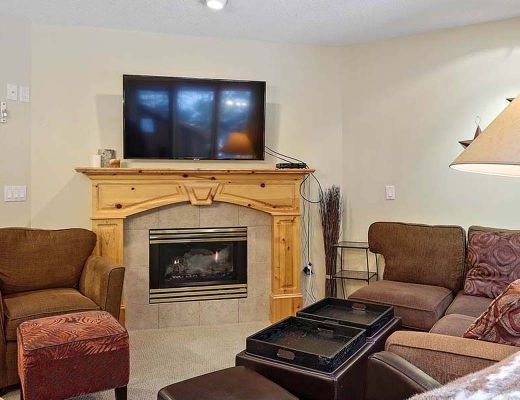 Snow Creek Village #21 - 3 Bdrm + Den HT - Sun Peaks (TM)