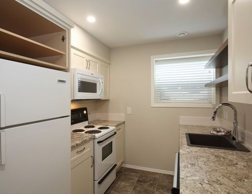 Silver Song - 6 Bdrm HT (E) - Silver Star (VC)