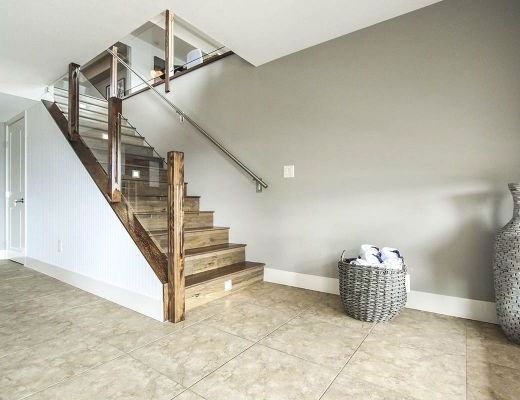 Lakeview Escape - 4 Bdrm w/Heated Pool HT - West Kelowna
