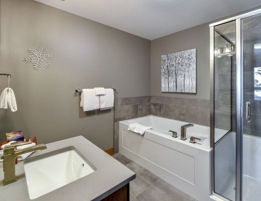 Stonegate Resort B204 - 3 Bdrm HT - Big White