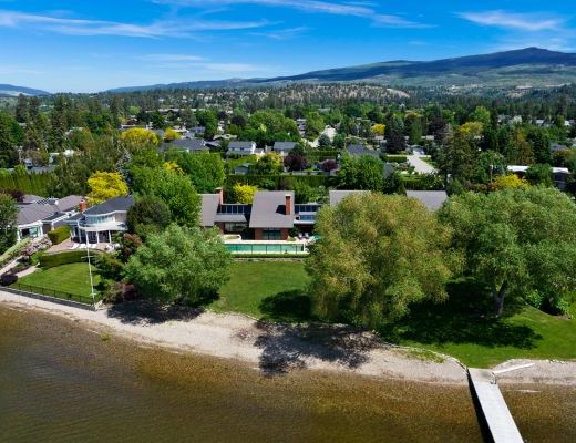Pennybridge Lake House - 4 Bdrm + Loft w/Pool HT - Kelowna