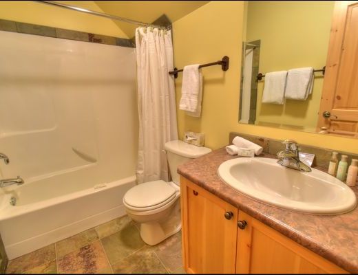 Black Bear II - 3 Bdrm HT (P) - Big White
