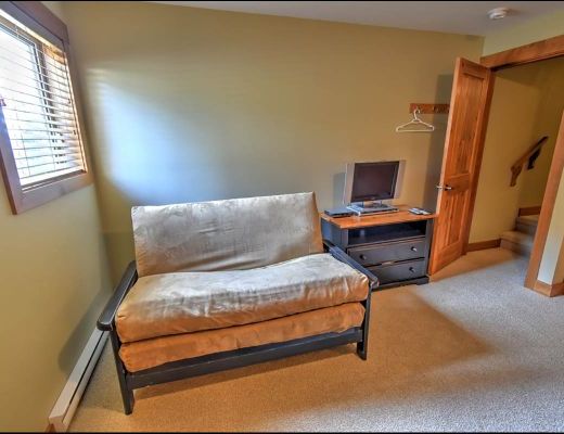 Towering Pines - 4 Bdrm HT (P) - Big White