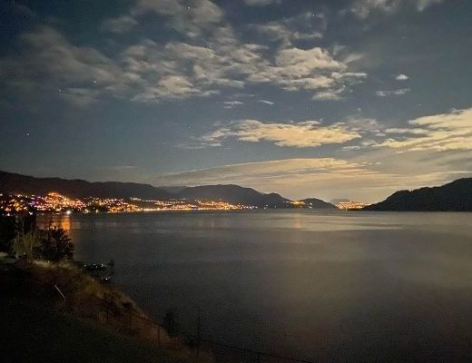 Valkyrie Estate - 6 Bdrm with HT - Peachland (CVH)