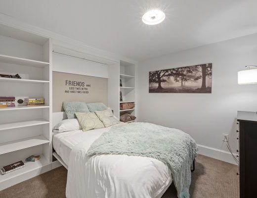 Valkyrie Estate - 6 Bdrm with HT - Peachland (CVH)
