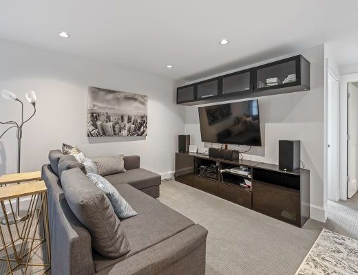 Valkyrie Estate - 6 Bdrm with HT - Peachland (CVH)