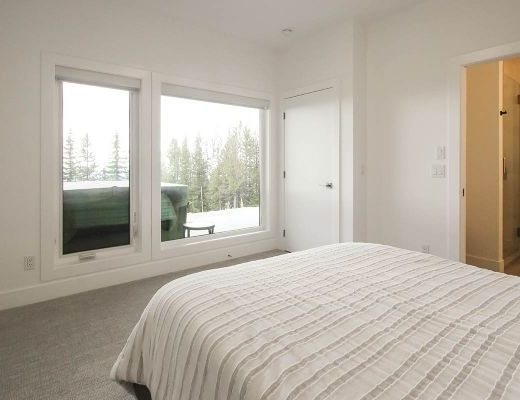 White Crystal Chalet - 4 Bdrm HT
