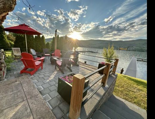 Okanagan Landing Family Home - 5 Bdrm HT - Vernon