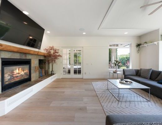 Serenity Ridge - 4 Bdrm w/ Heated Pool and HT - Kelowna (CVH)