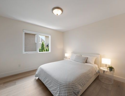 Serenity Ridge - 4 Bdrm w/ Heated Pool and HT - Kelowna (CVH)