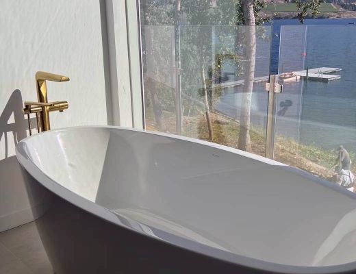 Lakeside Estate - 4 Bdrm HT - Osoyoos