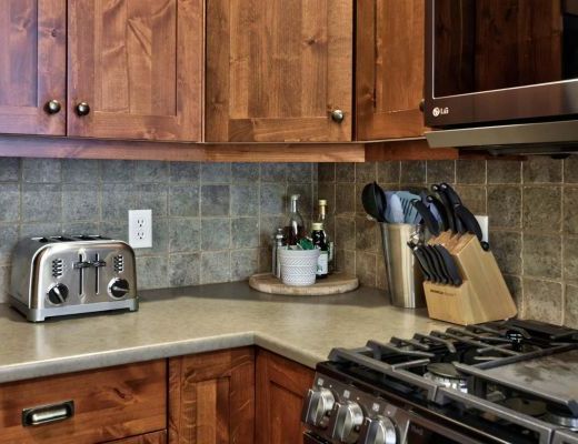 Woodhaven #46 - 2 Bdrm + Den HT - Sun Peaks (TM)