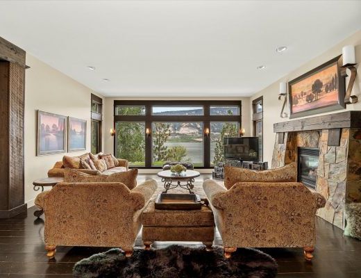 Elegant Lakeview Residence - 4 Bdrm - Oyama