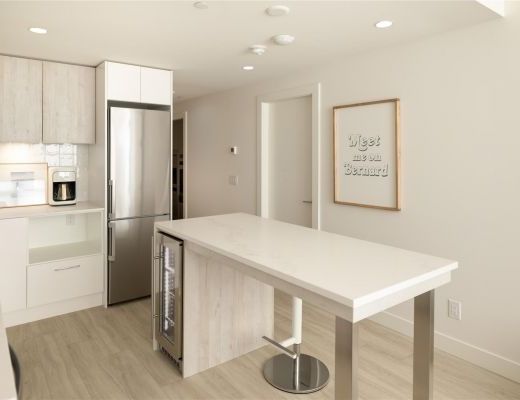 Aqua 1 Resort #613 - 2 Bedroom - Kelowna(CVH)