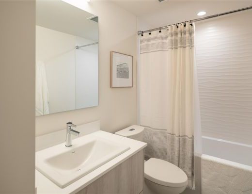 Aqua 1 Resort #613 - 2 Bedroom - Kelowna(CVH)