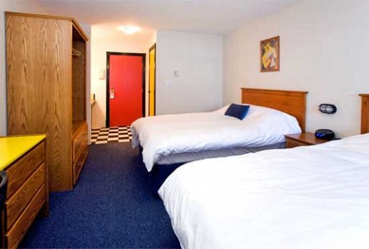Bulldog Hotel - Standard Hotel Room - Silver Star
