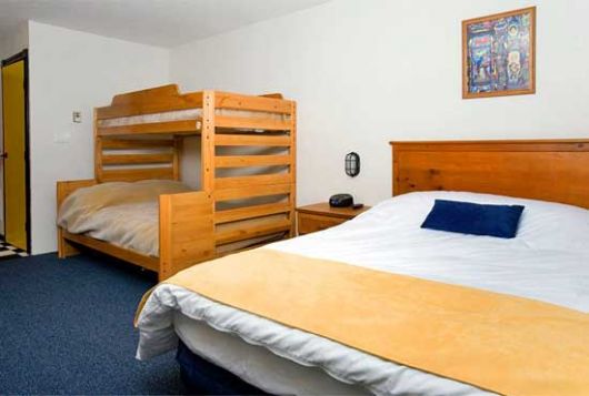 Bulldog Hotel - Standard Hotel Room - Silver Star