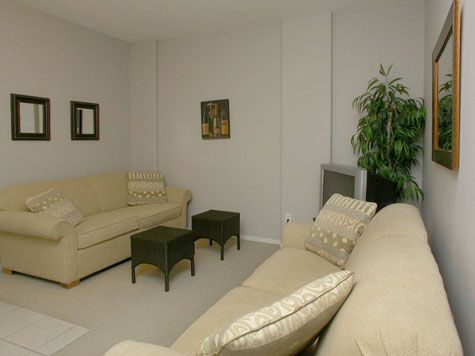 Sunset Waterfront Resort - #1005 - 1 Bdrm + Den - Kelowna (KRA)