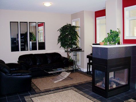 Sunset Waterfront Resort - #112 - 2 Bdrm - Kelowna (KRA)