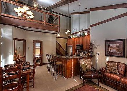 Stonegate Resort A403 - 3 Bdrm + Loft HT - Big White