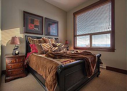Stonegate Resort A403 - 3 Bdrm + Loft HT - Big White